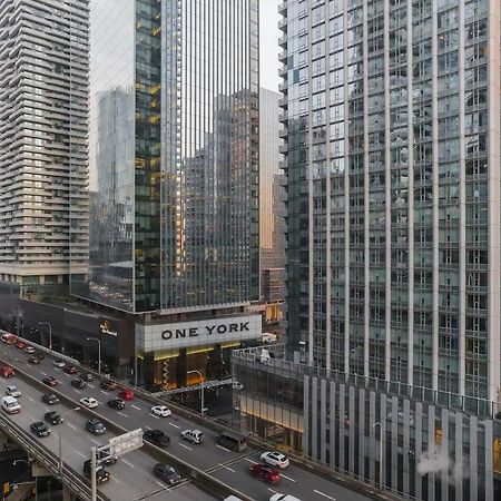 Luxury 2-Bedroom Condo Parking, View Of Cn Tower Toronto Esterno foto